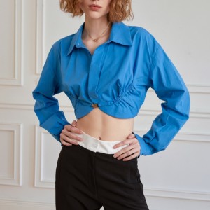 Designkänsla PLEATING Slim Short Cotton Sense Shirt Blue Female
